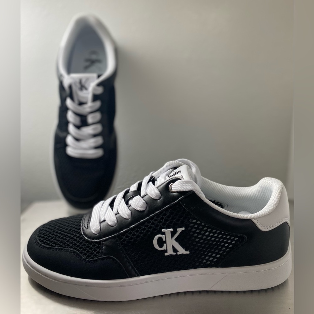 Calvin Klein Womens Monochrome Mesh Sneakers